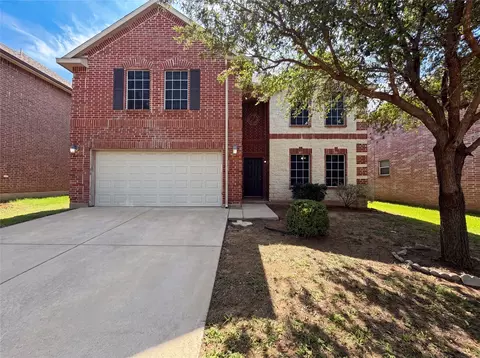 4709 Dogwood Dr, Denton, TX 76208