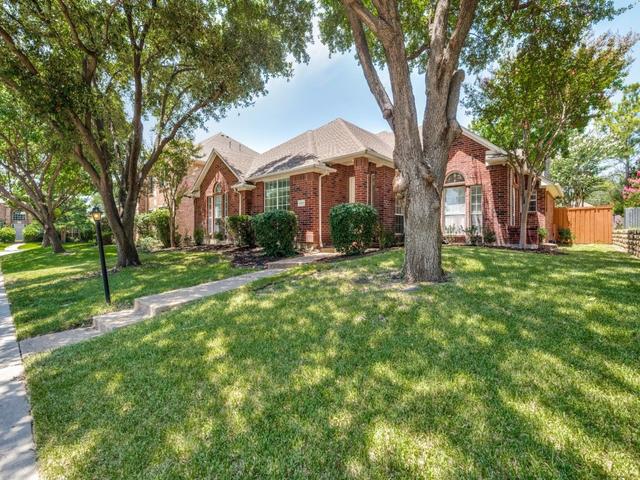 9703 Raven Ln, Irving, TX 75063