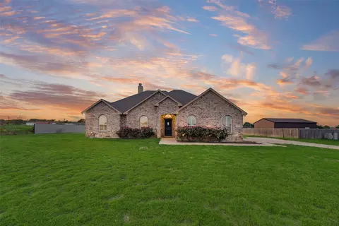 3408 Chinaberry Ln, Joshua, TX 76058