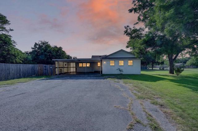 620 W Main St, Crowley, TX 76036