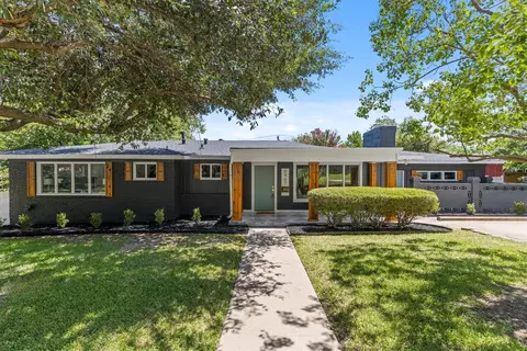 6467 Kirkwood Rd, Fort Worth, TX 76116