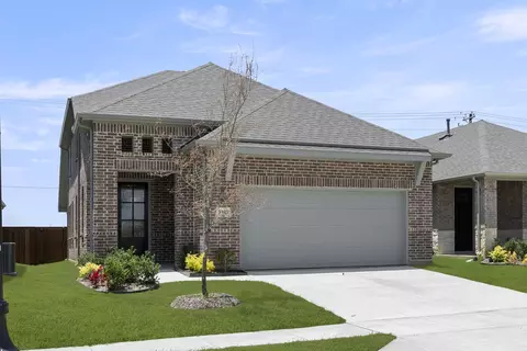 5909 Laurel Lake Ln, Pilot Point, TX 76258