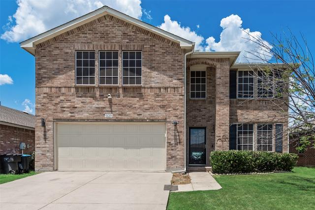 1629 Baxter Springs Dr, Justin, TX 76247