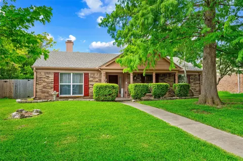 2713 Riviera Dr, Garland, TX 75040