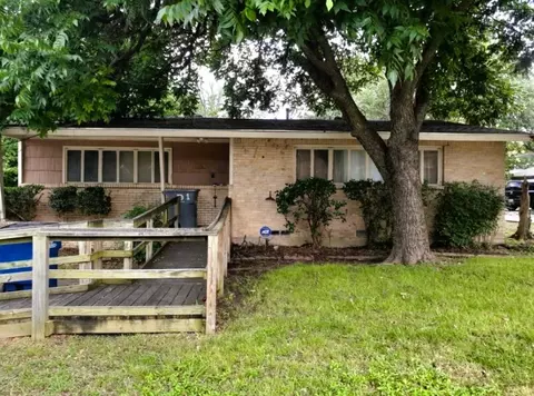 1520 Cape Cod Dr, Dallas, TX 75216
