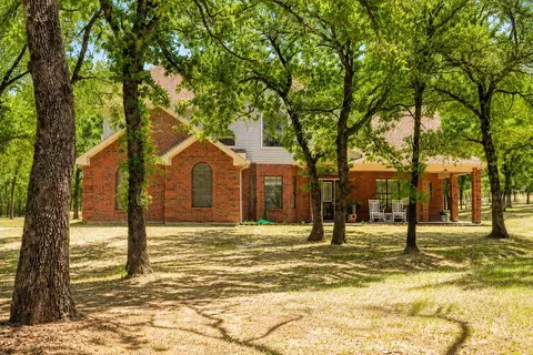 696 Indian Trl, Decatur, TX 76234