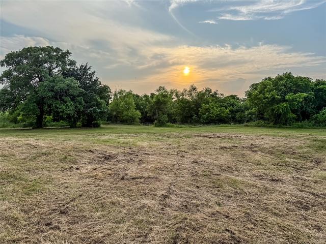 1700 Don Lee Rd, Cleburne, TX 76058
