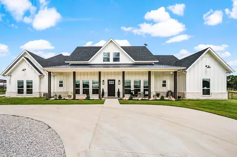 151 Lakota Dr, Bridgeport, TX 76426