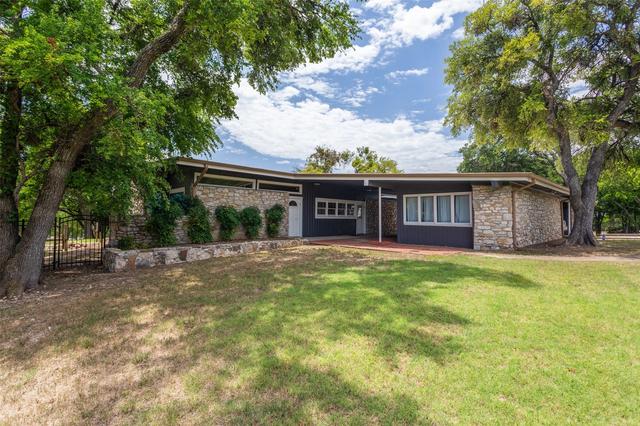 5411 Starlight Dr N, Fort Worth, TX 76126