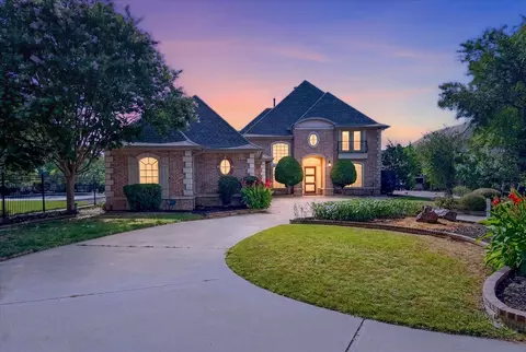 6308 Estates Ln, Fort Worth, TX 76137