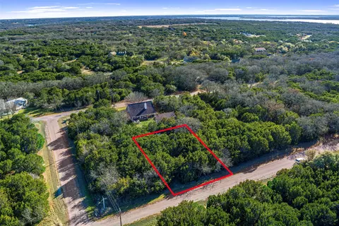 18066 Forrest Dr, Whitney, TX 76692