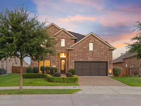 817 Winehart St, The Colony, TX 75056