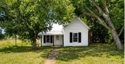 125 W Crawford St, Mingus, TX 76463