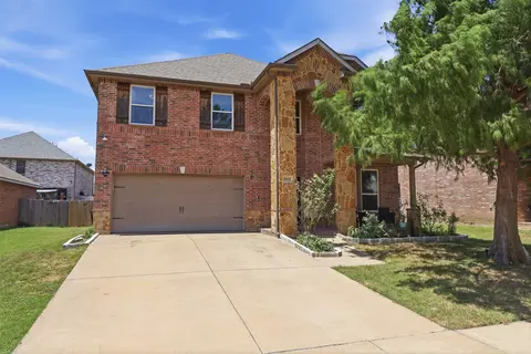 5909 Deck House Rd, Fort Worth, TX 76179