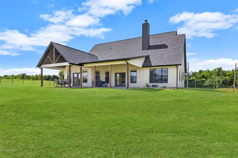 Exterior - 4640 County Road 1040, Celeste, TX 75423 photo 7 of 7