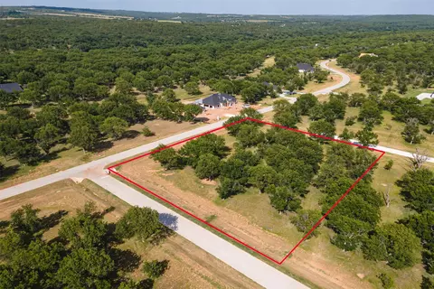 2200 E Landings S, Granbury, TX 76049