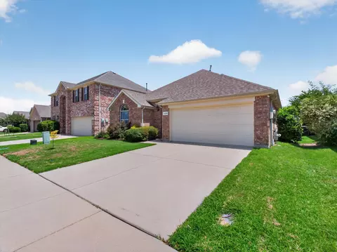 Exterior - 12304 Durango Root Dr, Fort Worth, TX 76244 photo 2 of 5