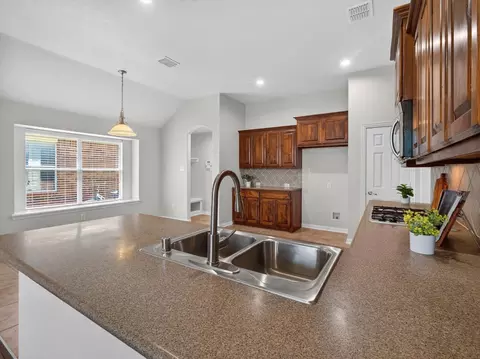 Kitchen - 12304 Durango Root Dr, Fort Worth, TX 76244 photo 2 of 3