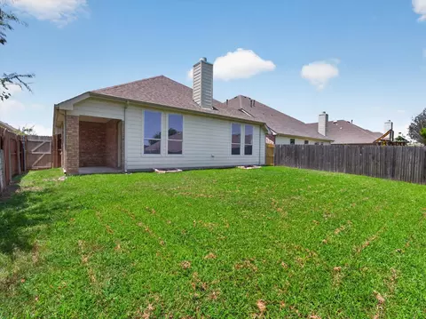 Exterior - 12304 Durango Root Dr, Fort Worth, TX 76244 photo 4 of 5