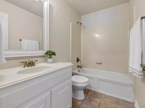 Bath - 12304 Durango Root Dr, Fort Worth, TX 76244 photo 1 of 3