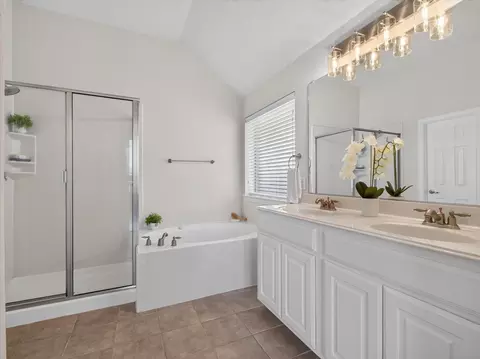 Bath - 12304 Durango Root Dr, Fort Worth, TX 76244 photo 2 of 3