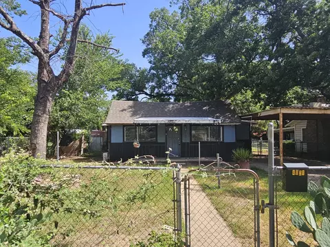 4021 Hollis St, Haltom City, TX 76111
