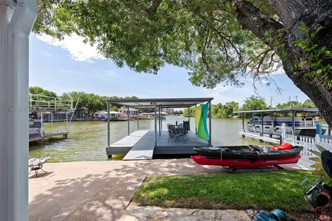 505 Brazos Harbor Dr, Granbury, TX 76048