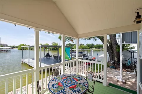 505 Brazos Harbor Dr, Granbury, TX 76048