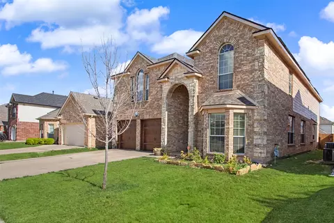 6317 Eagles Rest Dr, Fort Worth, TX 76179