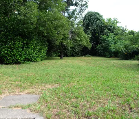2539 Pine St, Dallas, TX 75215