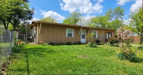 1201 Crest Park Dr, Mesquite, TX 75149