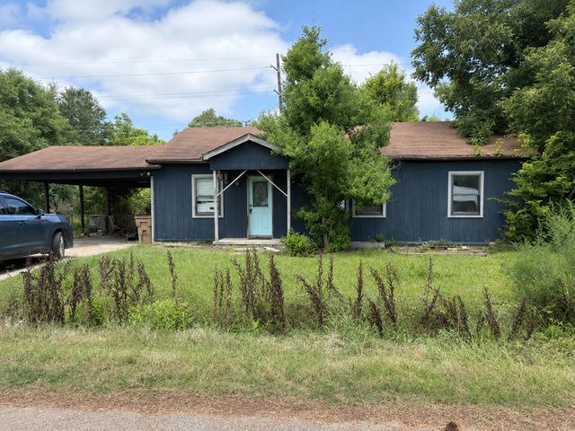 2603 E Avenue B, Hooks, TX 75561