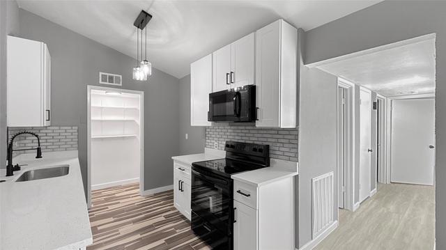 674 W Warrior Trl, Grand Prairie, TX 75052