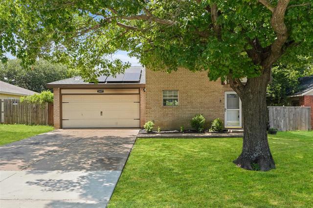 3607 Pinebrook Dr, Dallas, TX 75241