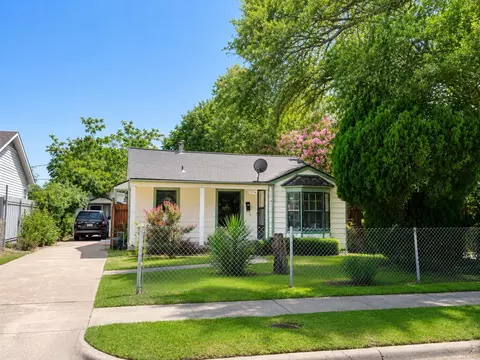 6714 Day St, Dallas, TX 75227