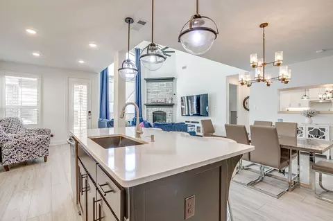 Kitchen - 2009 Roundtree Cir E, Aledo, TX 76008 photo 3 of 4