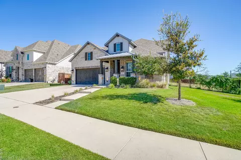 Exterior - 2009 Roundtree Cir E, Aledo, TX 76008 photo 3 of 9