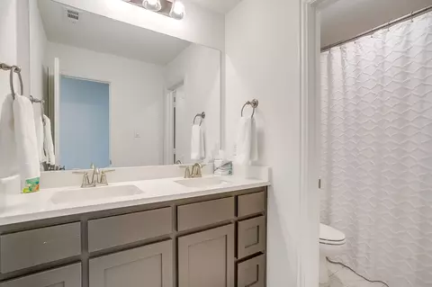 Bath - 2009 Roundtree Cir E, Aledo, TX 76008 photo 6 of 6