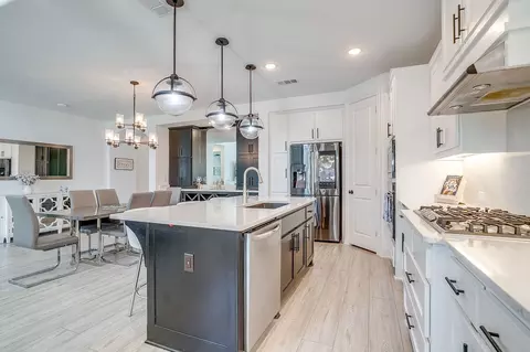 Kitchen - 2009 Roundtree Cir E, Aledo, TX 76008 photo 4 of 4