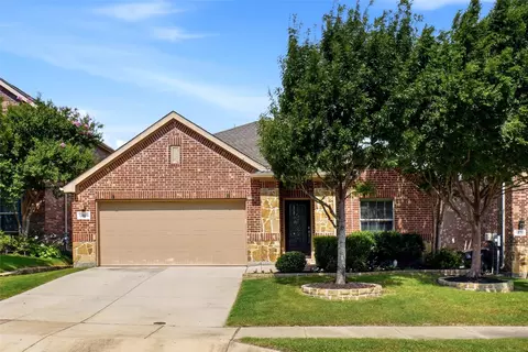 12529 Autumn Leaves Trl, Fort Worth, TX 76244