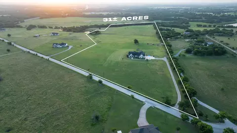 10602 Indian Trl, Sanger, TX 76266
