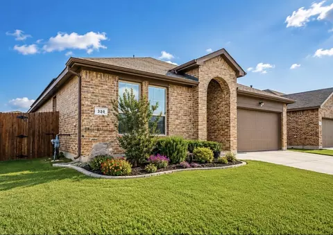 320 Grassland Dr, Denton, TX 76210