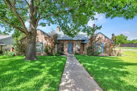 306 Swan Ridge Pl, Duncanville, TX 75137