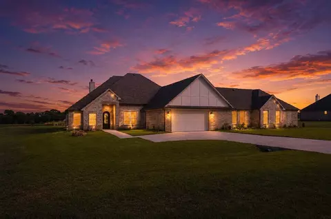1060 Grison Cir, Corsicana, TX 75109