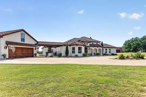 123 Chisum Dr, Millsap, TX 76066