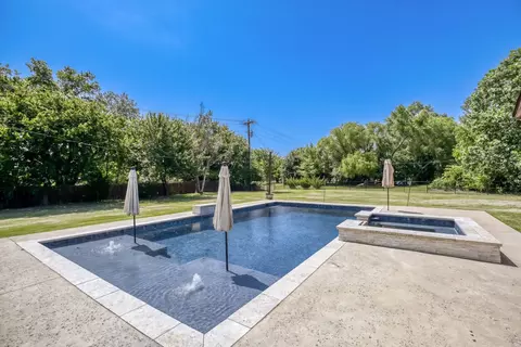 7411 Mckinney Meadows Dr, Mckinney, TX 75071