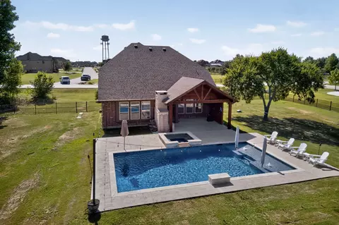 7411 Mckinney Meadows Dr, Mckinney, TX 75071