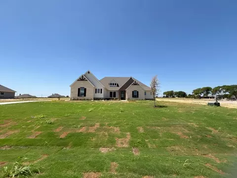 802 Westover Dr, Van Alstyne, TX 75495
