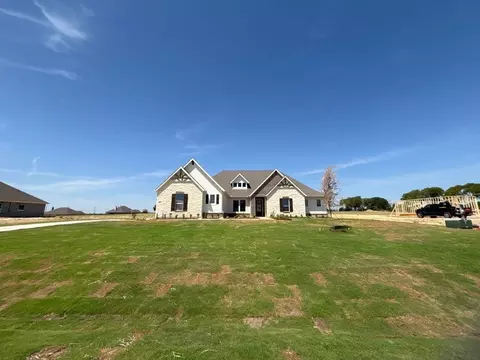 802 Westover Dr, Van Alstyne, TX 75495