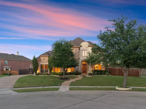 2201 Lady Cornwall Dr, Carrollton, TX 75056